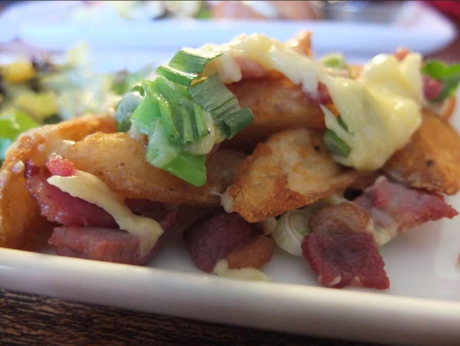 Matties Menu Matties Traditional Pub Larne Matties-Meeting-House-Cairncastle-larne-pub-lunches-898-x-675